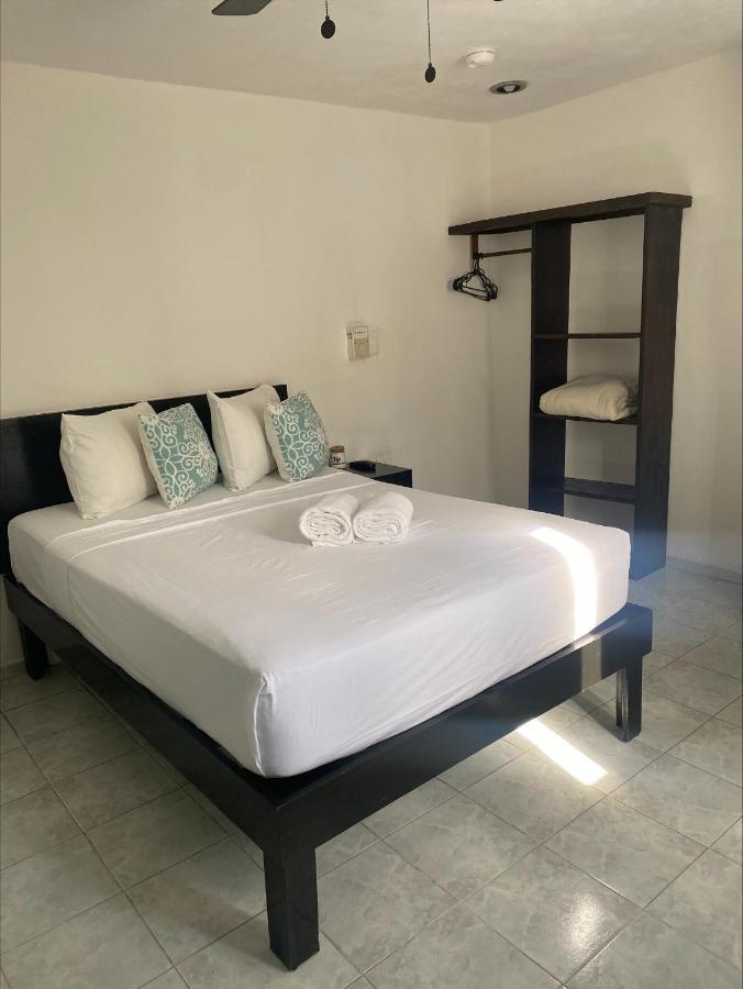 Isla Caracol Hotel 3*