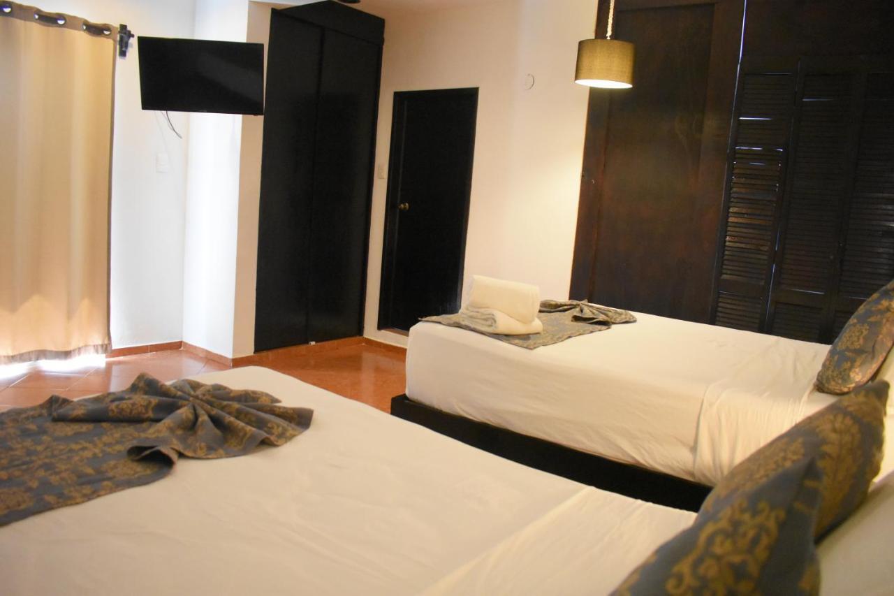 Isla Caracol Hotel 3*